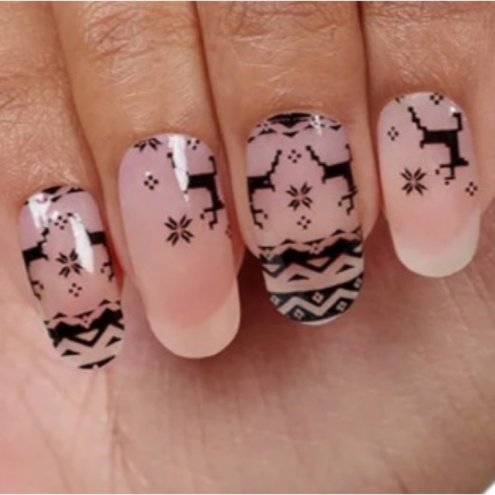A Dashing Time Colorstreet Nail Strips